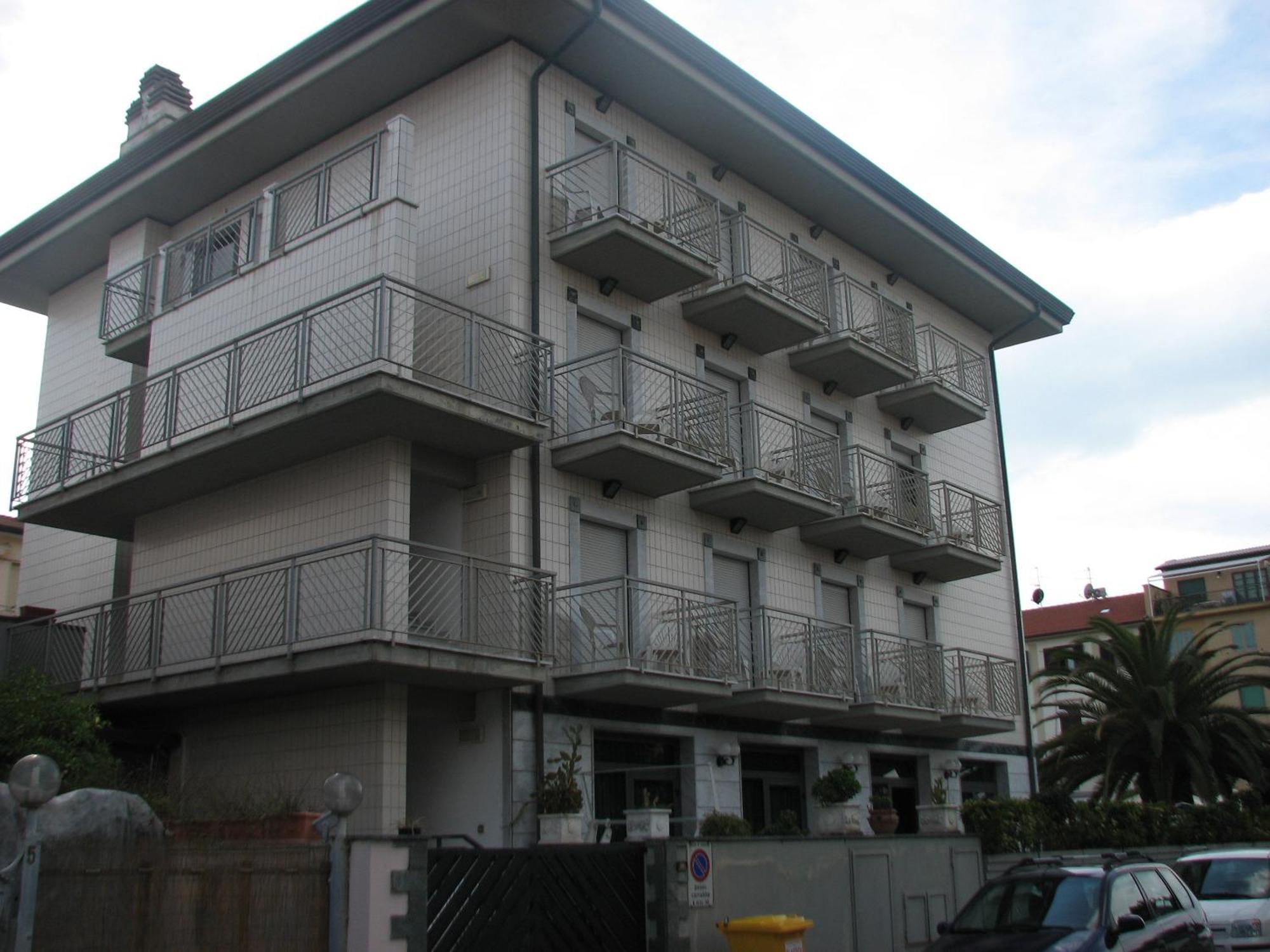 Hotel Smeraldo Lido di Camaiore Dış mekan fotoğraf